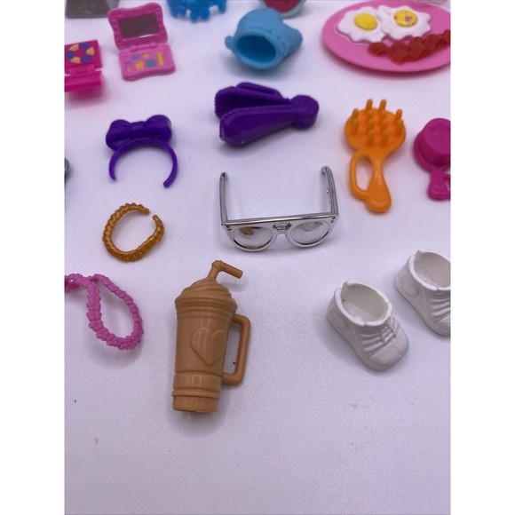 Barbie Doll Accessories Lot (coffee, Trophy, Food, And More) - Picture 3 of 8